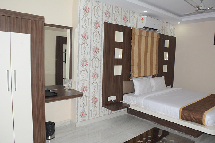 grand imperial executive rooms